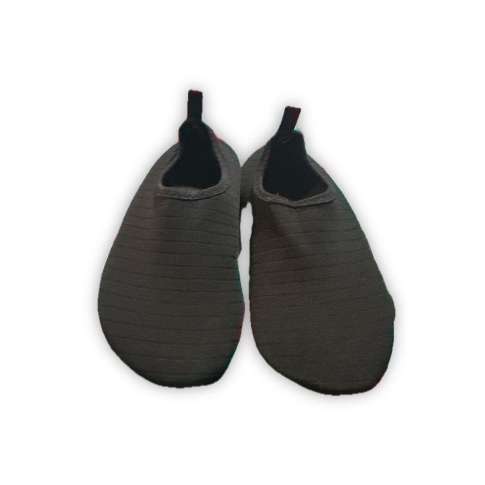Vifuur Water Shoes NWOT SZ 8